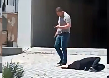 Para isteyen oğlunu çıkan tartışmada öldürdü, cesedinin başında polisi bekledi
