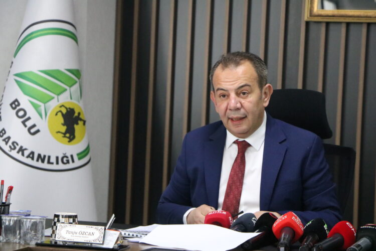 Bolu Belediye Başkanı Tanju Özcan ve Serkan Tuncer'e ihraç talebi