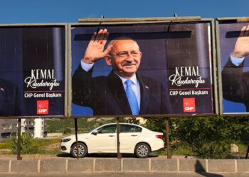 Tunceli Valiliği'nden Kılıçdaroğlu afişleri açıklaması; “Valiliğin ve belediyenin dahli yok”