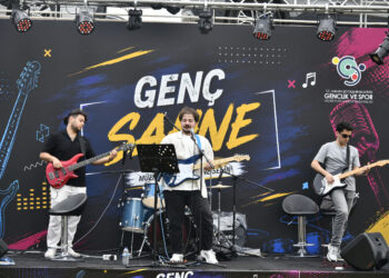 “Genç Sahne Genç Ses” yarışmasında final heyecanı yaşandı