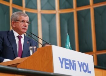 Ahmet Davutoğlu’ndan beyaz et operasyonuna tepki: Devletin görevi servet dağıtmak değil, adaleti sağlamaktır!