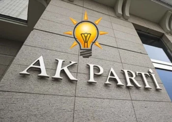 AK Parti'de 4 ilde görev değişikliği
