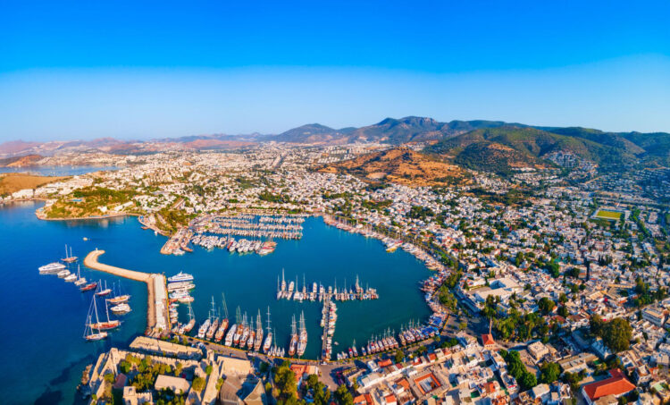Türkiye'de en çok tercih edilen tatil rotaları belli oldu! Bu yaz herkes aynı yerlere gitmek istiyor