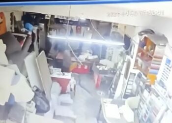 Sarıyer’de yemek borcunu isteyen komşusunu silahla tehdit etti: 'Hepinizi vuracağım'