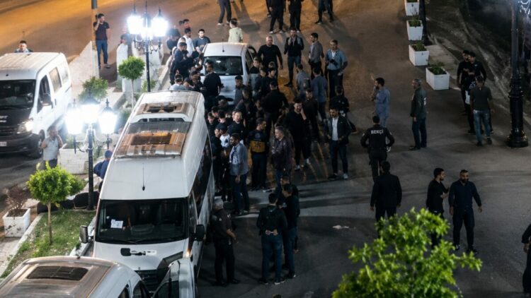 Kına gecesinde 2 aile arasında kavga; 8 yaralı