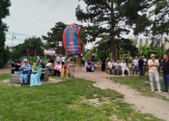 Paris'te Karadeniz rüzgarı; Fransızlar horona durdu