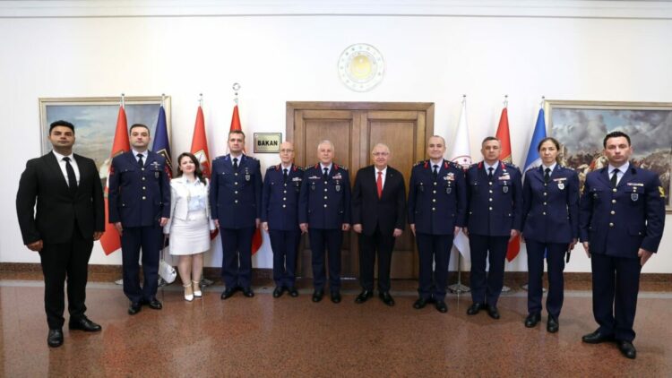 Bakan Güler, Hava Kuvvetleri Komutanı Kadıoğlu'nu kabul etti