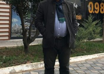 Denizde rahatsızlanıp, hayatını kaybetti