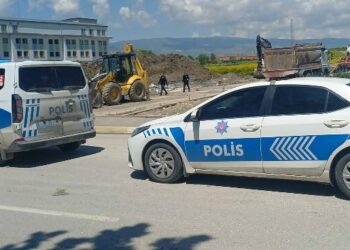 Temel kazısı sırasındaki göçük; 1 yaralı