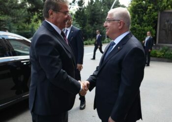Bakan Güler, KKTC Başbakanı Üstel ile bir araya geldi