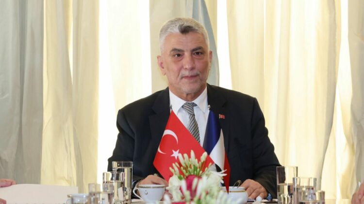 Ticaret Bakanı Ömer Bolat, Fransa’da
