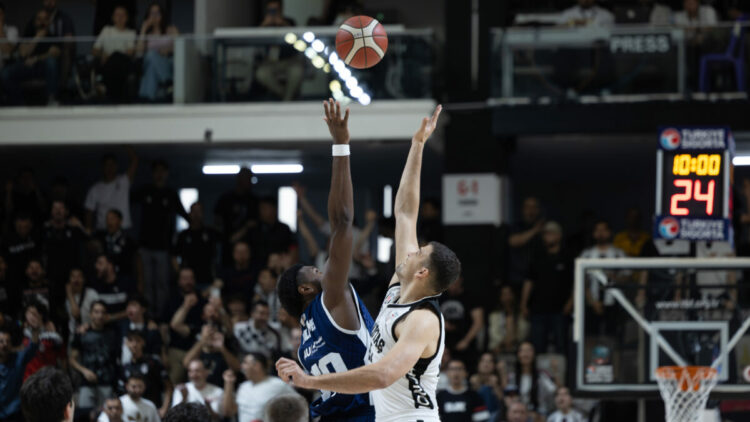 Beşiktaş GAİN - Bahçeşehir Koleji: 82-79