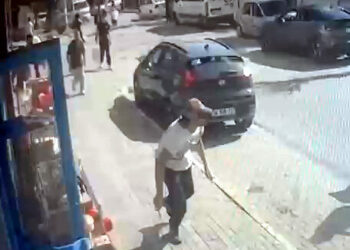 Avcılar’da çocuk kavgasına büyükler karıştı: 1 yaralı, 3 gözaltı