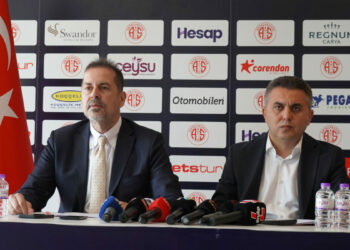 Hesap.com Antalyaspor 19 Haziran'da seçime gidiyor