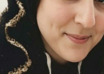 Otobüs kazasında hayatını kaybeden anne ile kızı toprağa verildi
