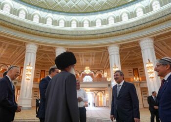 Cumhurbaşkanı Yardımcısı Yılmaz, Türkmenistan'da