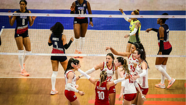 A Milli Kadın Voleybol Takımı, Milletler Ligi'ne galibiyetle başladı