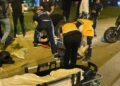 Kontrolden çıkan motosiklet, emniyet şeridindeki 2 motosiklete çarptı; 3 yaralı
