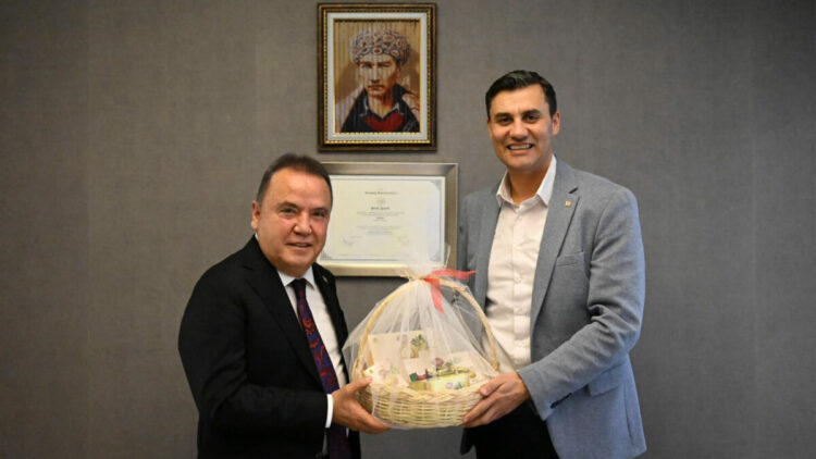 Muhittin Böcek: Ferdi Zeyrek'e 950 bin avro götürdüm