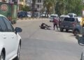 Trafikte yanlarında tüfek bulunan 2 kişi, kamyonet sürücüsünü sopayla darbetti
