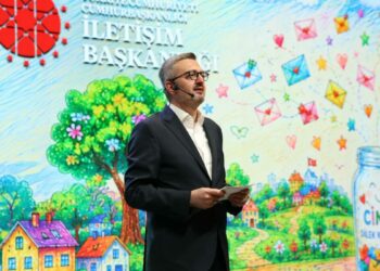 Burhanettin Duran: Çocuk ve gençlerin CİMER'e önerilerini bekliyoruz