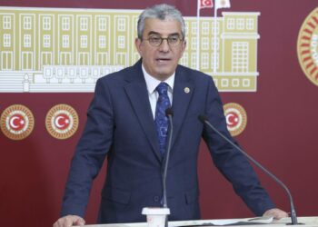 CHP'li Günaydın: Kurultay kararı açıklanmazsa hukuk yollarından devam edilir