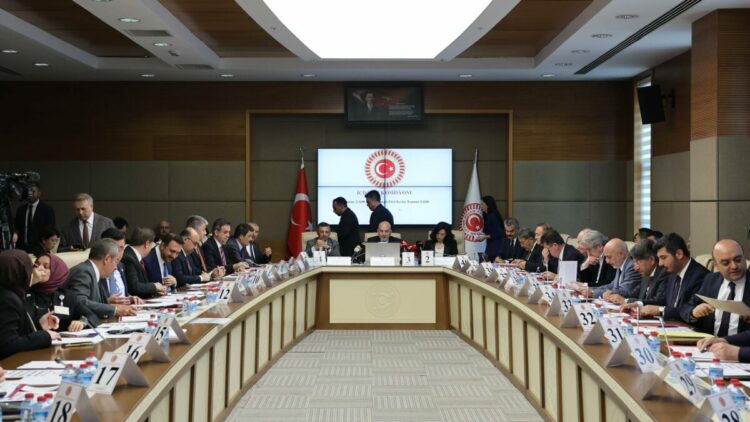 'Türk Kızılay Kanunu Teklifi', komisyonda