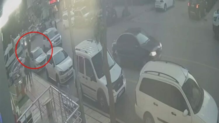 Balkondan düşen 21 aylık bebek yaralandı; o anlar kamerada