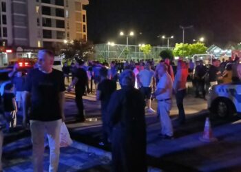 Bursa'da ailelerin de dahil olduğu bıçaklı kavgada 1'i ağır 3 kişi yaralandı