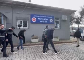 Kağıthane’den Bolu'ya 250 kilometrelik hırsızlık; 740 bin lira değerinde altın çalan 3 şüpheli İstanbul'da yakalandı