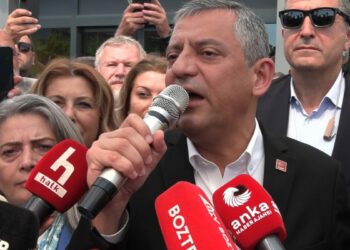 Özgür Özel: Siz bugün tarihin doğru tarafındasınız