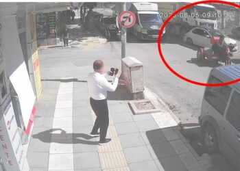 Freni boşalan hafriyat kamyonu, 10 araca çarptı; 5 yaralı