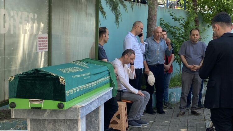 5'inci kattan düşen Ebrar bebek, toprağa verildi