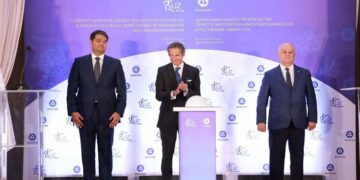 Özbekistan’ın Cizzak bölgesinde hayata geçirilen nükleer güç santralinin inşası başladı
