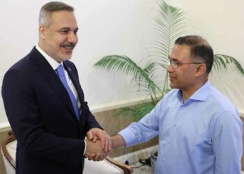Dışişleri Bakanı Fidan, Bangladeş Başbakanı Rahman tarafından kabul edildi