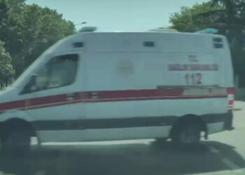 Kağıthane’de 4 kişinin yaralandığı ambulans kazası kamerada
