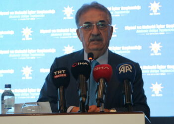 AK Parti Genel Başkan Yardımcısı Yazıcı: Yeni anayasa referandumla hayat bulacak
