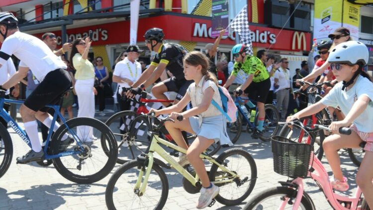 Marmaris sokakları Tour de France ile renklendi