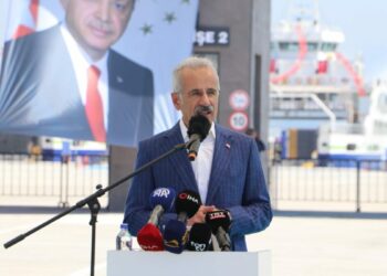 Bakan Uraloğlu: İstanbul-Çanakkale arası ulaşım süresi 3,5 saatten 2 saate düşecek