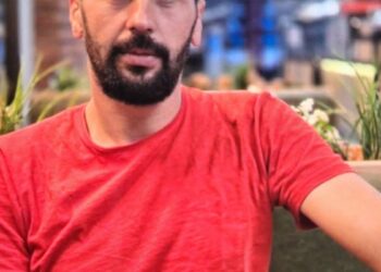 Önce babasını vurarak yaralı, ardından aynı tabancayla intihar etti