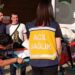 Kiraz toplamak için çıktığı ağaçtan düşüp, ağır yaralandı