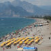 Antalya’da sıcak hava bunalttı, sahiller doldu taştı