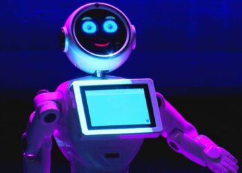 Türkiye'nin ilk robot tiyatrosu 'Neci'nin Diji Maceraları' tanıtıldı