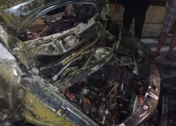 Hatay’da otomobil yangını