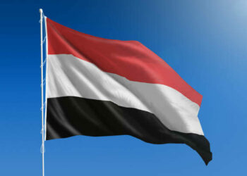 Yemen'deki Husiler, İsrail'e balistik füze attı