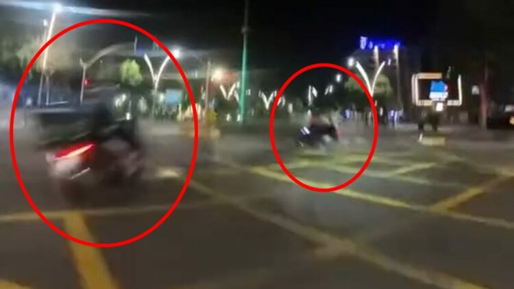 Batman’da iki motosikletin çarpıştığı kaza kamerada
