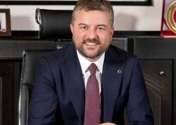 Buca Belediye Başkanı Görkem Duman, görevden uzaklaştırıldı