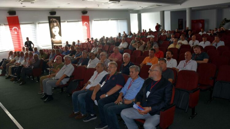 Karşıyaka'ya başkan aranıyor