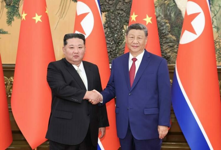 Çin Devlet Başkanı Şi, Kore lideri Kim Jong Un’la görüştü