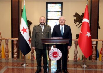 Bakan Güler, Suriyeli mevkidaşı Ebu Kasra ile bir araya geldi